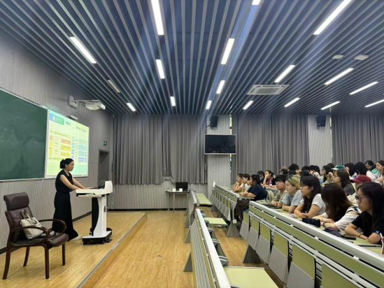 【教学管理】设计学院开展大一新...