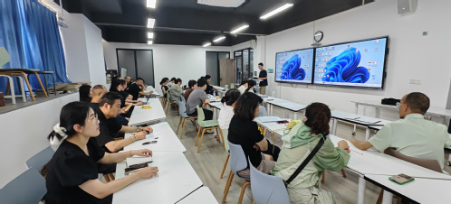 【教学管理】凝心聚力备申报  ...